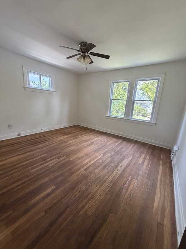3830 E 147th St - Photo 7 of 10