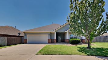 featured image of 9416 Nw 91st Cir