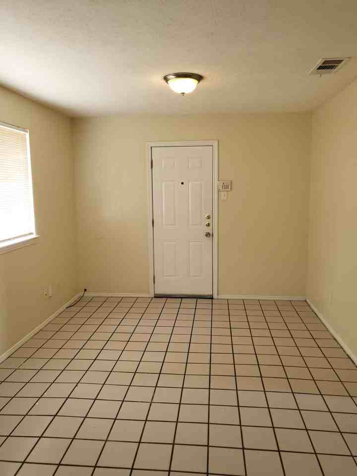 7326 Harold Walker Dr - Photo 3 of 12