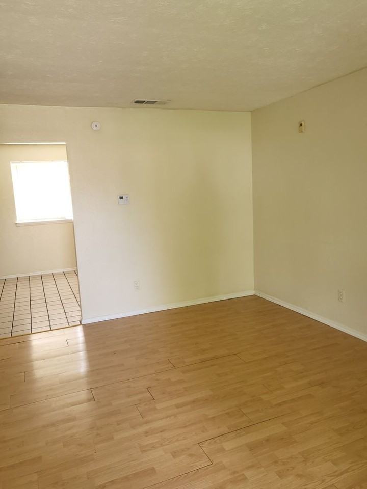 7326 Harold Walker Dr - Photo 5 of 12