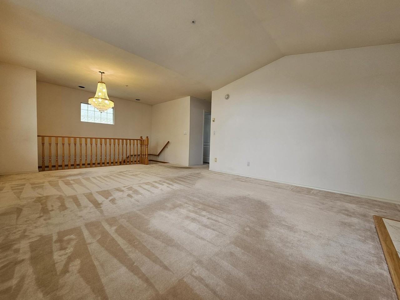 6083 Beatrice Street - Photo 7 of 18