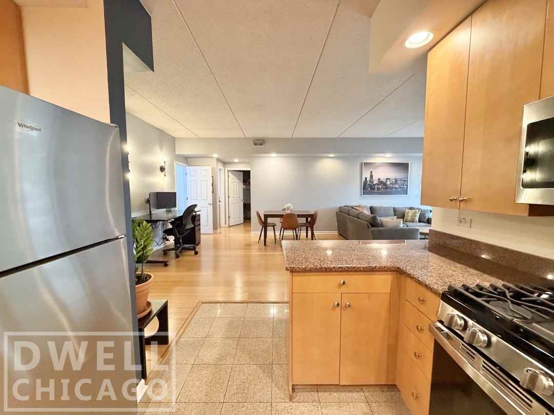 4625 W Lawrence Ave #401 - Photo 7 of 26