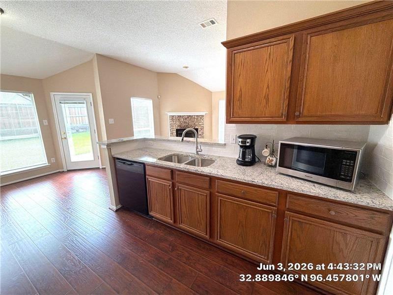 113 Sequoia Rd - Photo 4 of 27