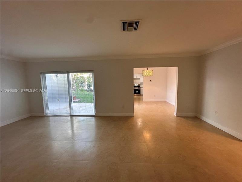 1130 Cotorro Ave - Photo 4 of 21