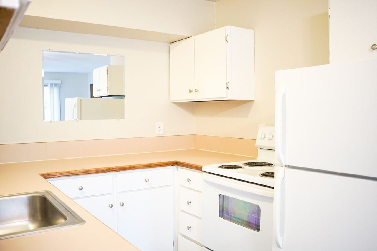 3110 Sw 13th Ave #105 - Photo 6 of 11