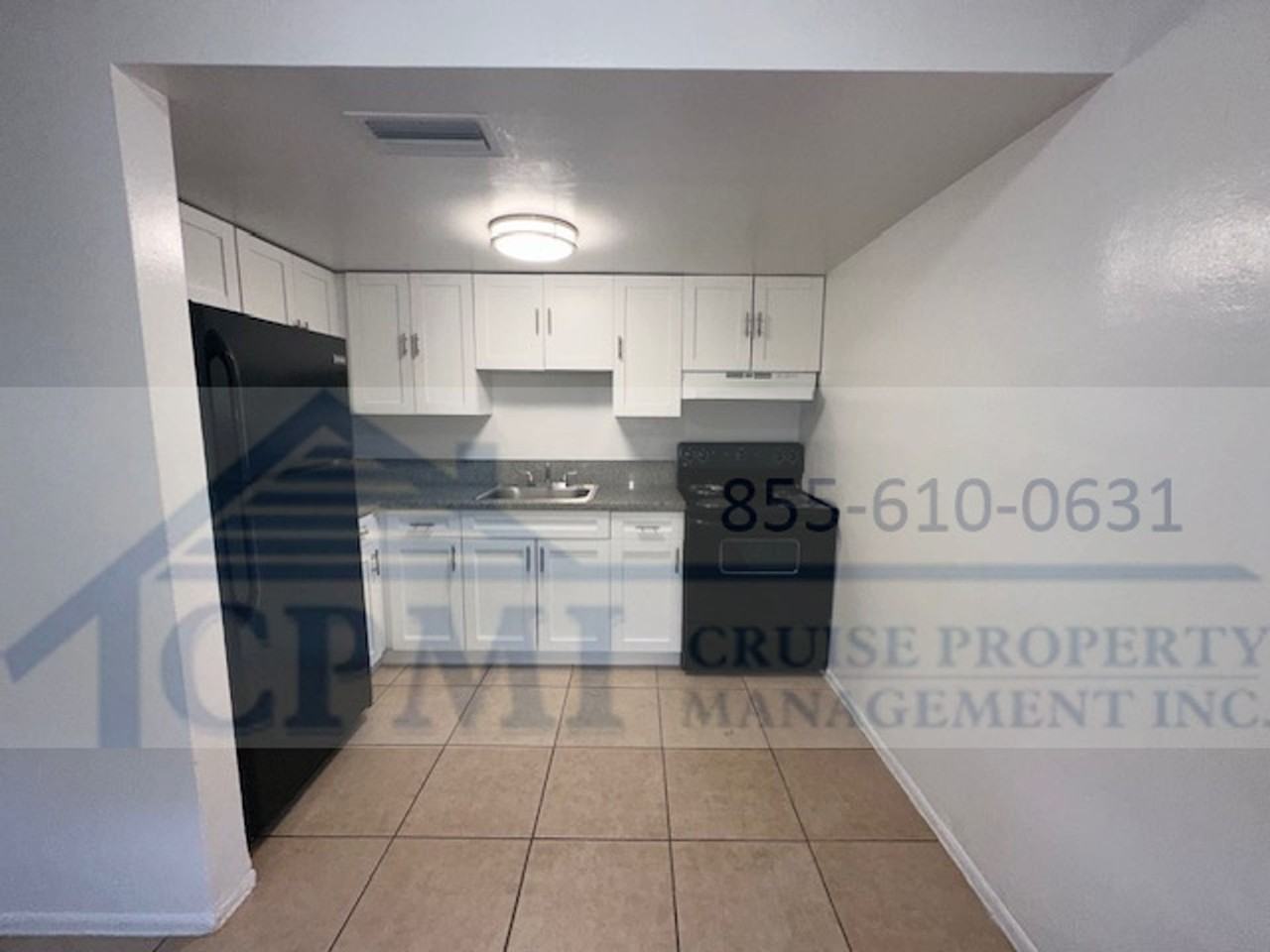 3498 NE 11 Ave Oakland Park, FL 33334 - Photo 4 of 8