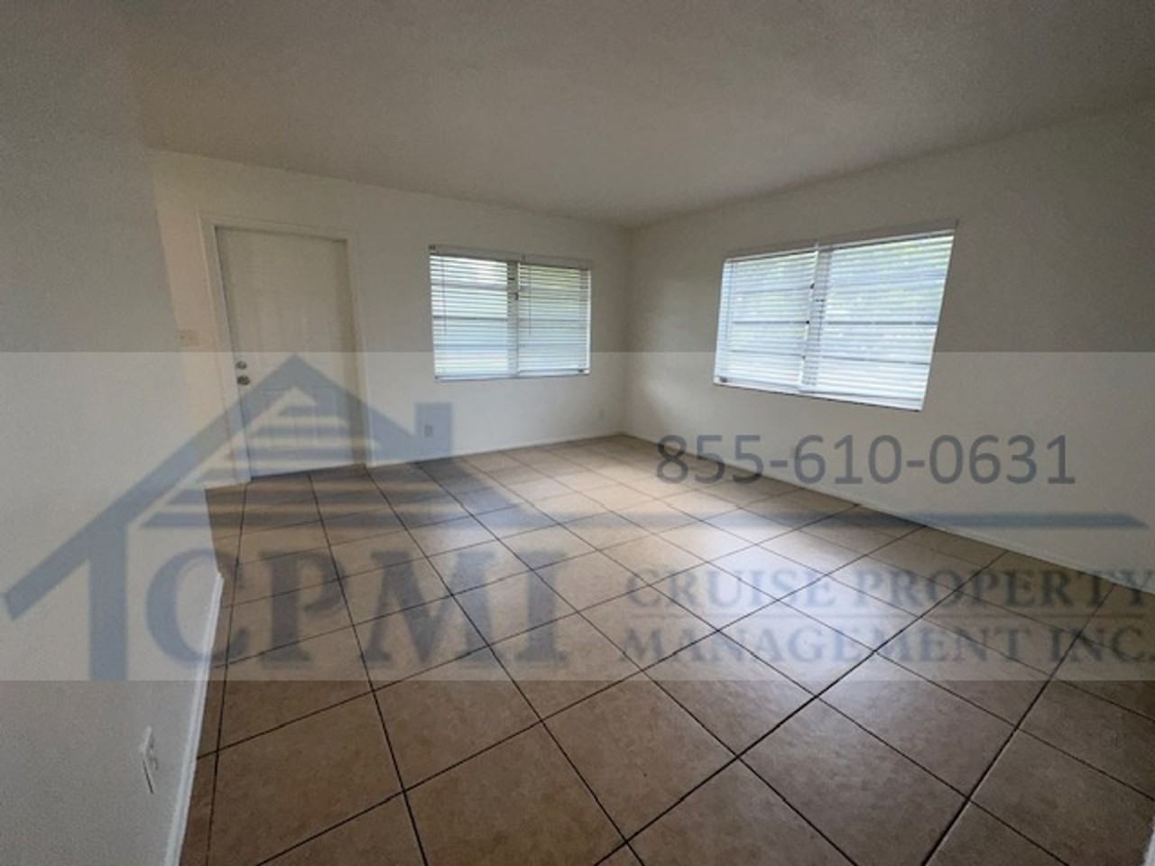 3498 NE 11 Ave Oakland Park, FL 33334 - Photo 6 of 8