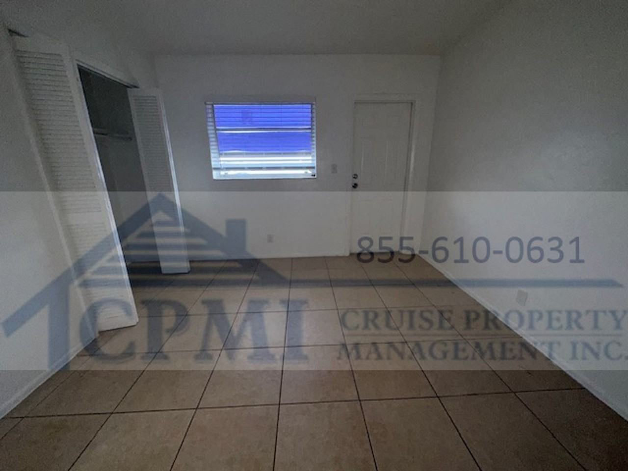 3498 NE 11 Ave Oakland Park, FL 33334 - Photo 7 of 8