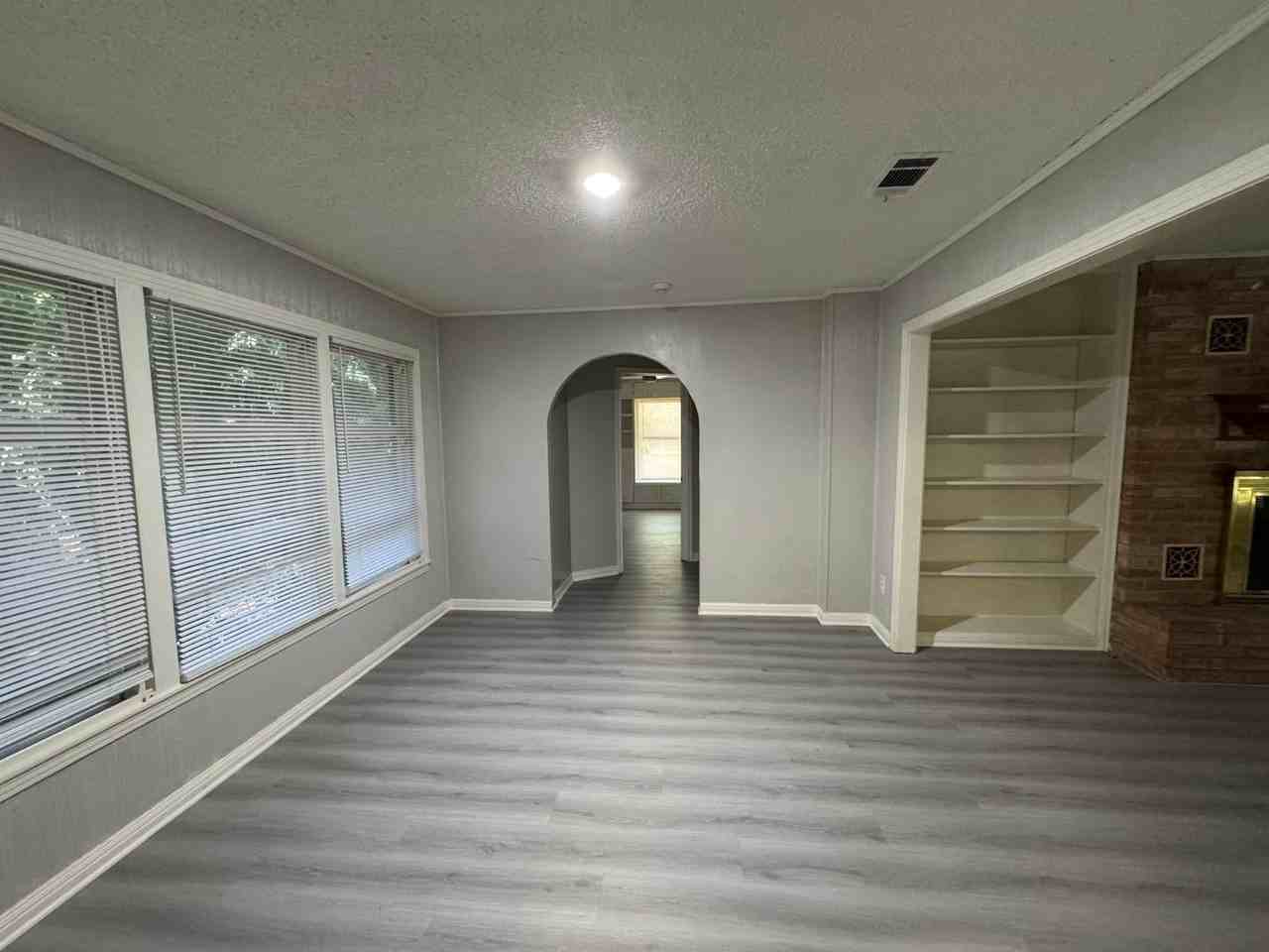 3500 Sturgis Ln - Photo 4 of 12