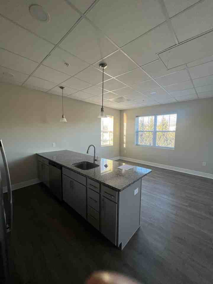421 W King St #4 - Photo 4 of 10