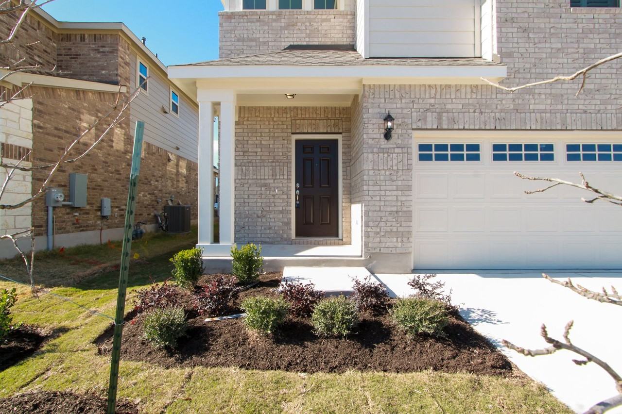 17004 Alturas Ave - Photo 4 of 32