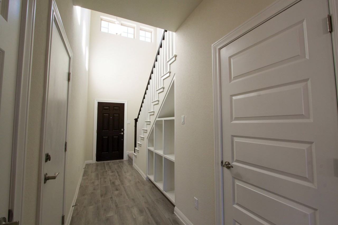 17004 Alturas Ave - Photo 6 of 32