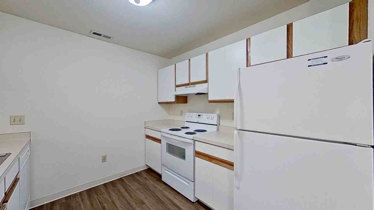312 E Gate Dr - Photo 5 of 11