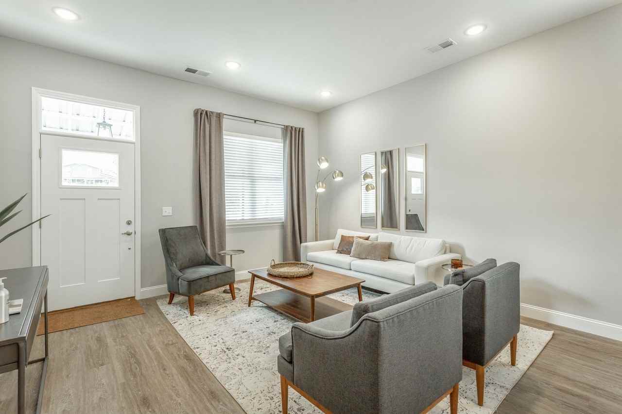 4706 Stunner Ln - Photo 5 of 50