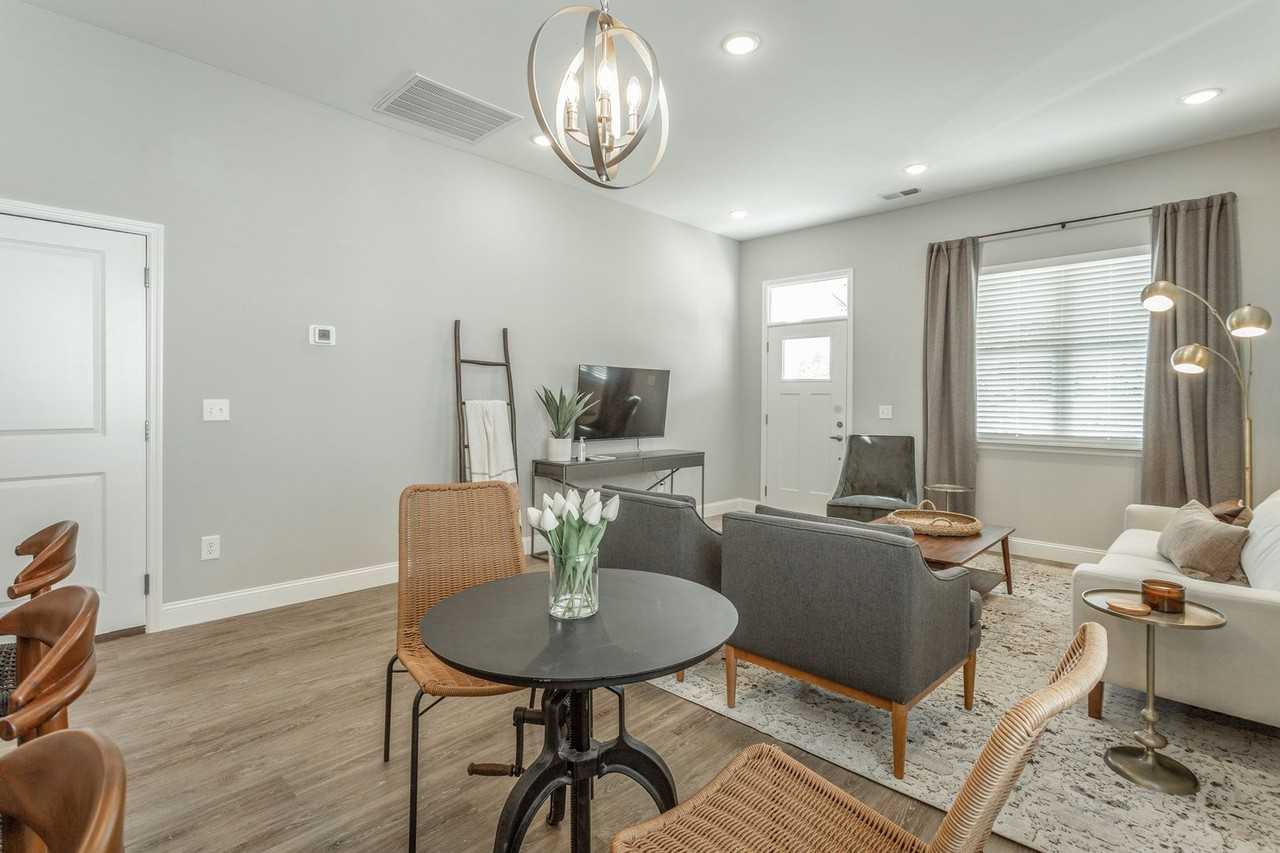 4706 Stunner Ln - Photo 7 of 50