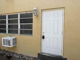 1000-1004 NW 2nd Street - Photo 1 of 1