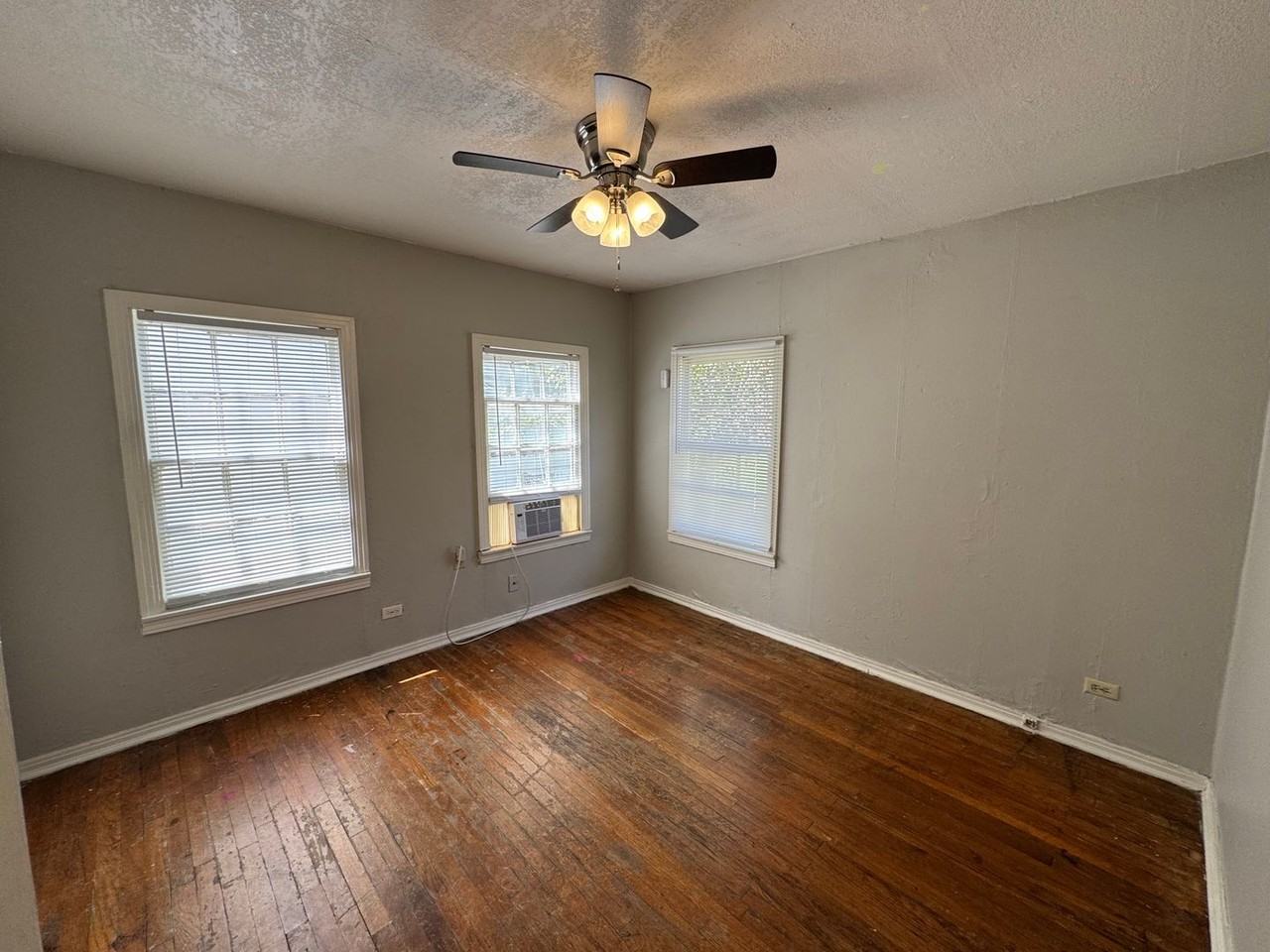3624 N 23rd St - Photo 2 of 7