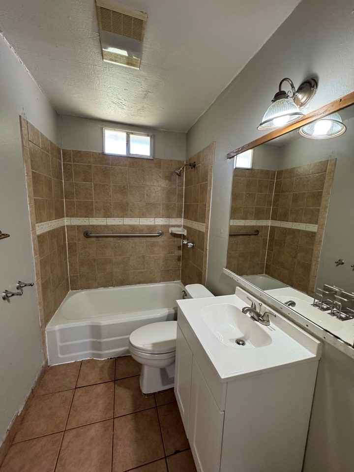 3624 N 23rd St - Photo 6 of 7