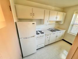 featured image of 300 16th St Ne