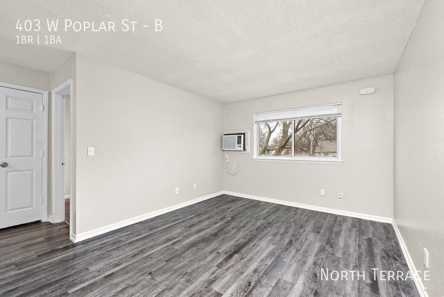 Poplar Place - Photo 4 of 17