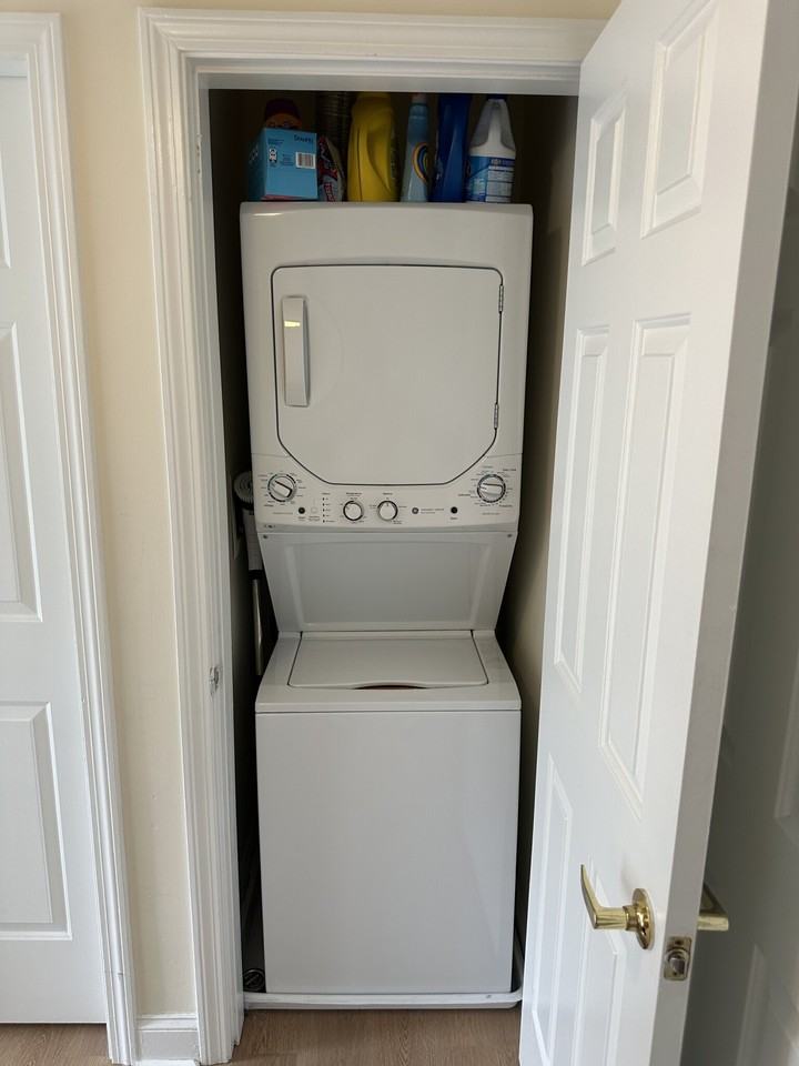 164 E Newton St #3 - Photo 7 of 15