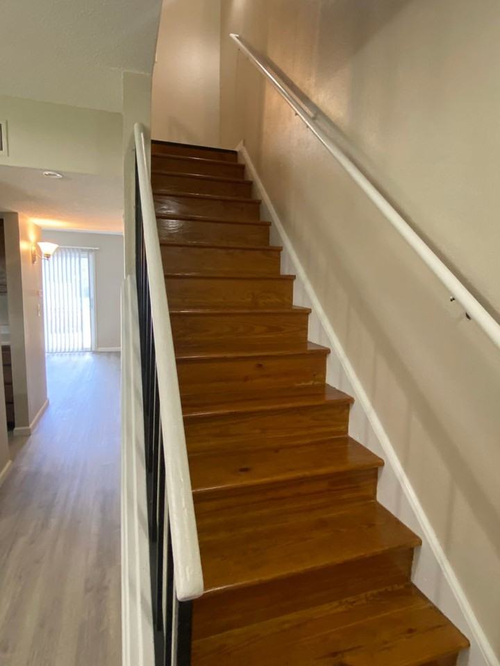 800 Grand Ave - Photo 7 of 17