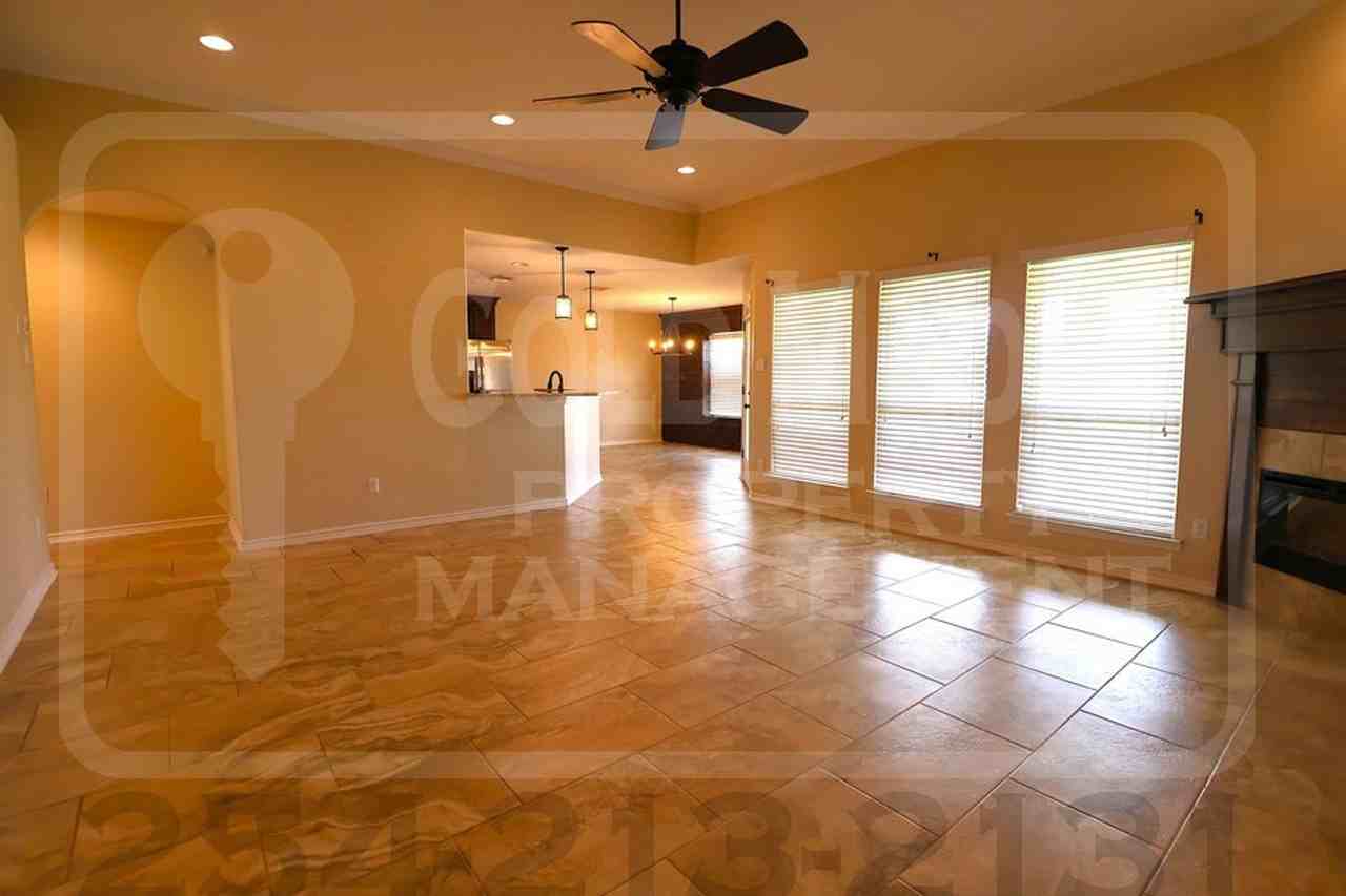 6009 Cordillera Dr - Photo 4 of 36