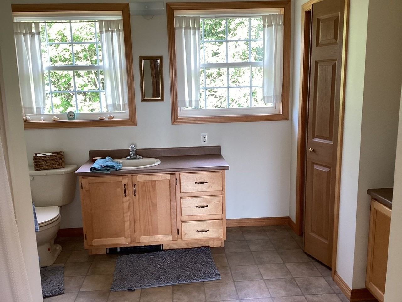 423 S Lubec Rd - Photo 4 of 10