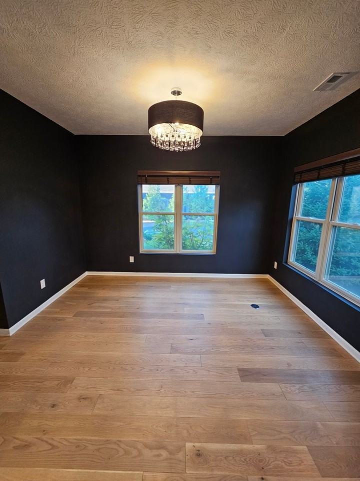 31 Ashbourne Dr - Photo 3 of 19