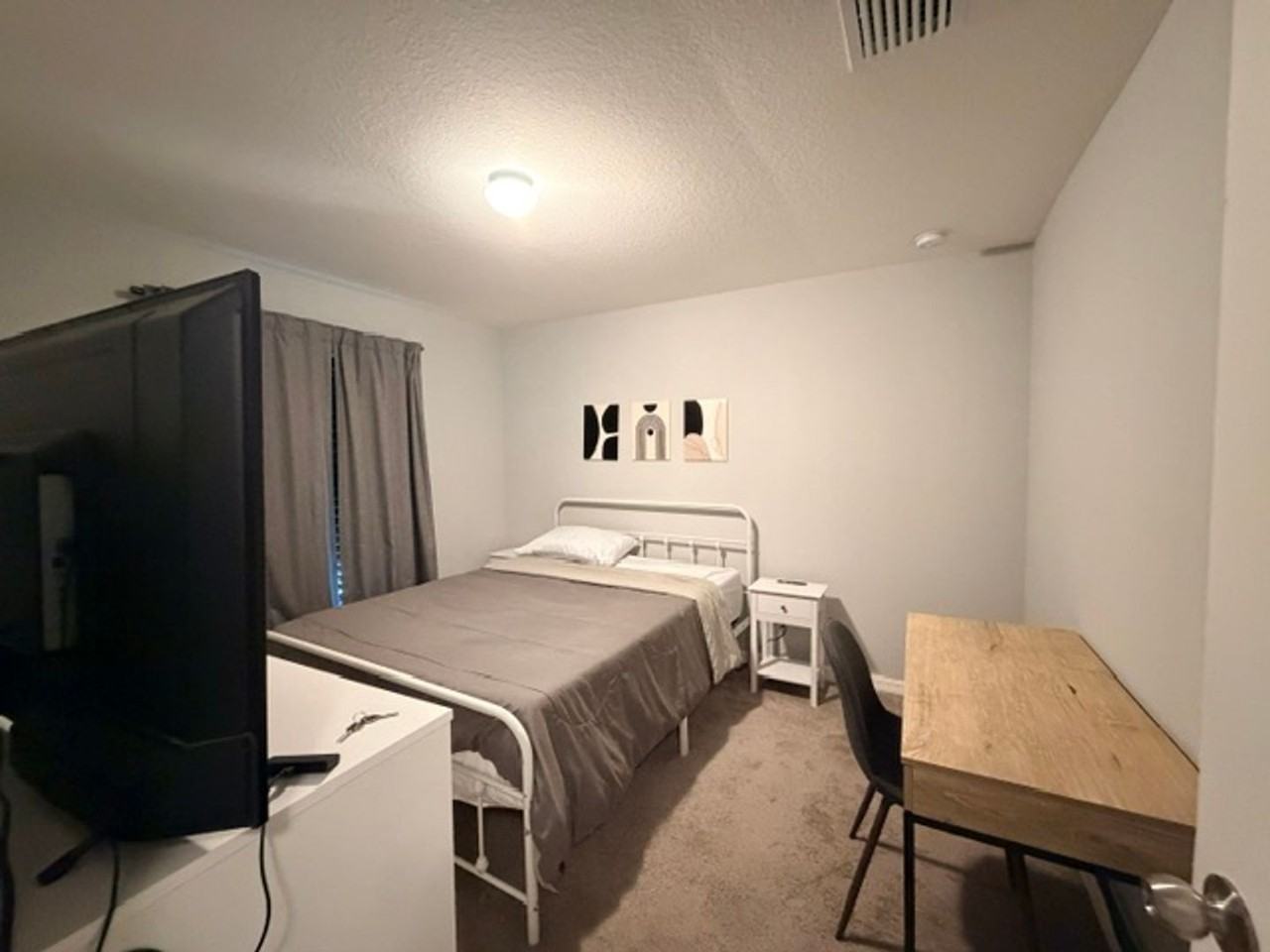 1220 Ne 11th Ter - Photo 5 of 13