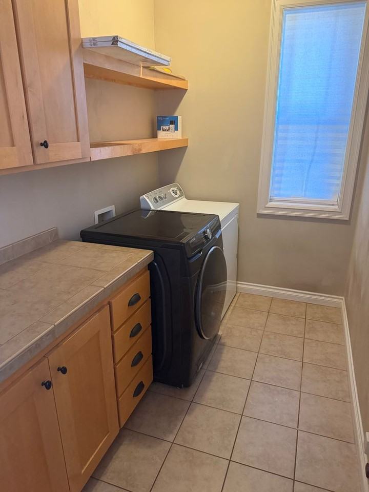 4033 Scottdale St - Photo 5 of 17