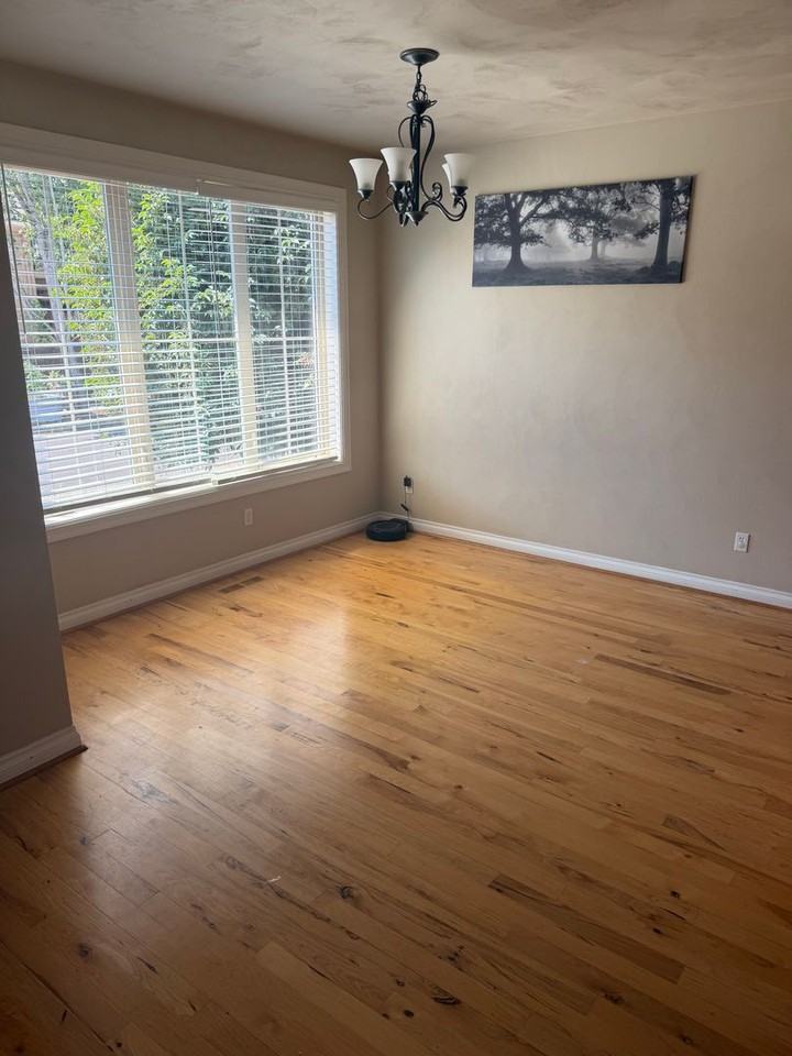 4033 Scottdale St - Photo 7 of 17