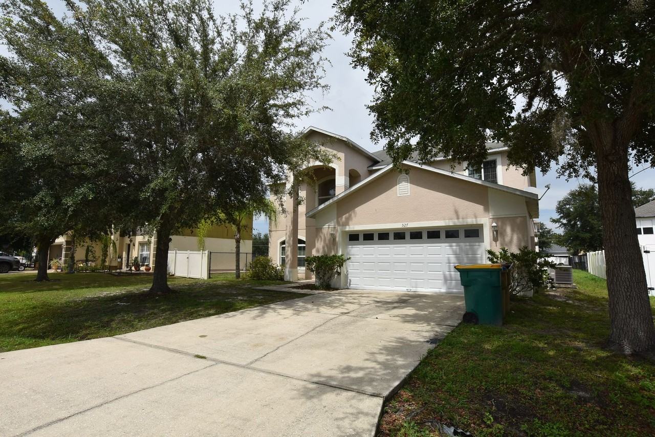 527 Bristol Cir
