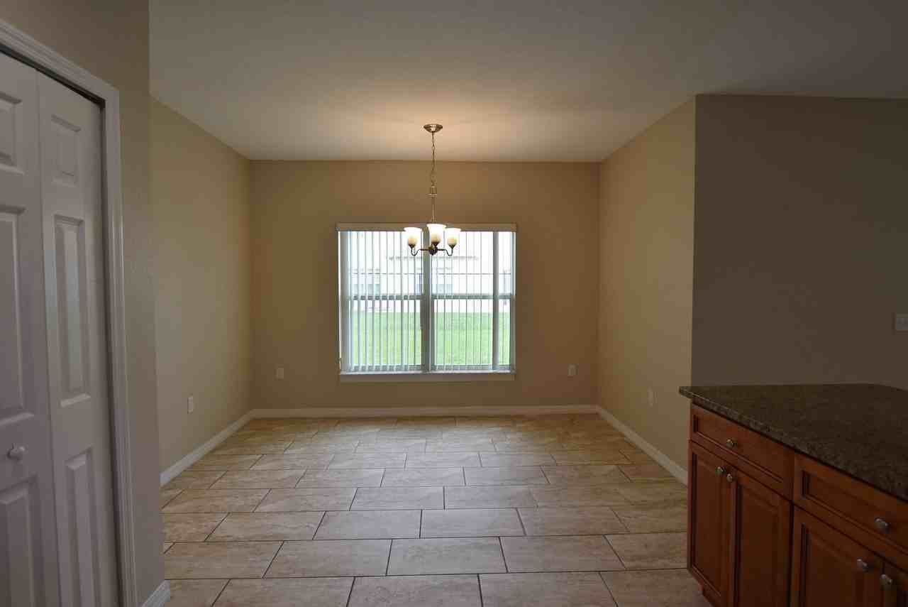527 Bristol Cir - Photo 5 of 30