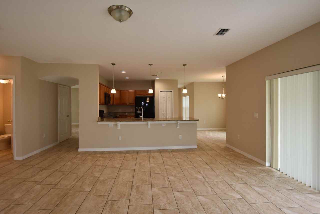 527 Bristol Cir - Photo 6 of 30