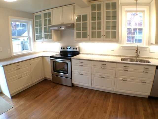 4532 Middleton Ln - Photo 6 of 26
