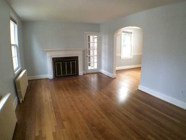 4532 Middleton Ln - Photo 7 of 26