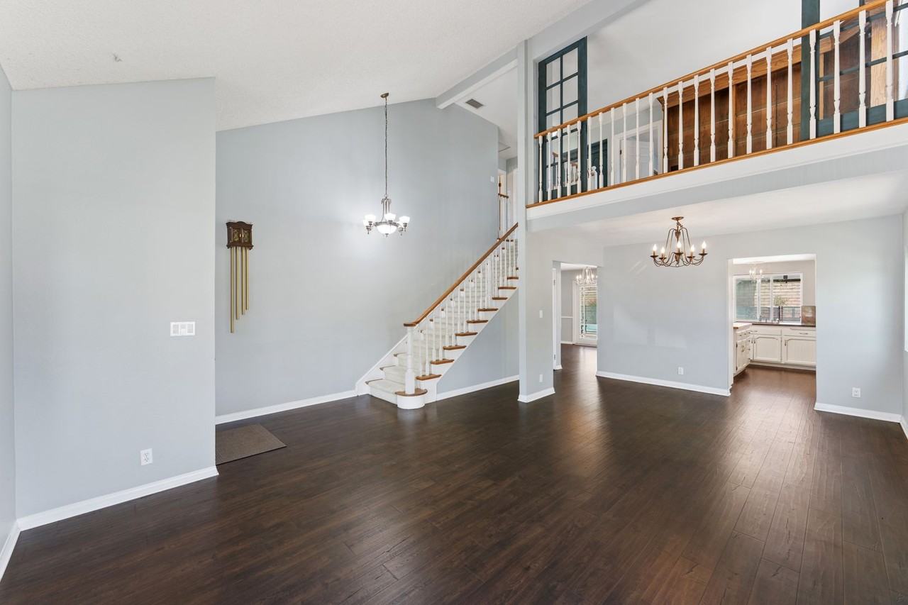 2292 Buffalo Ave - Photo 5 of 35