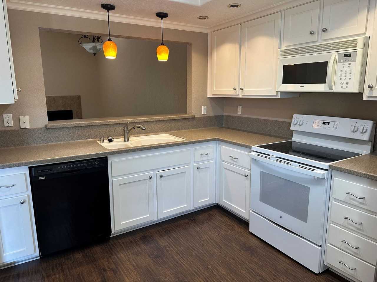 956 Lupine Hills Dr #52 - Photo 4 of 20