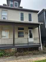 Spacious 1 Bedroom 1/2 Double with Basement & Extra Room - Photo 1 of 1