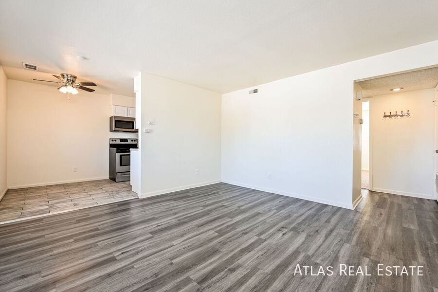 632 South Street - Photo 2 of 19