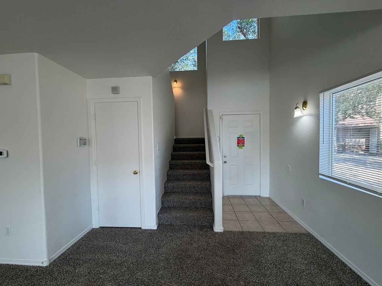 6901 Don Xavier Ave Sw - Photo 4 of 36
