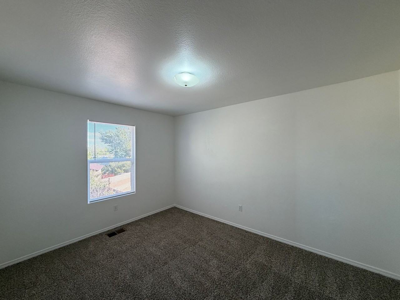 6901 Don Xavier Ave Sw - Photo 6 of 36