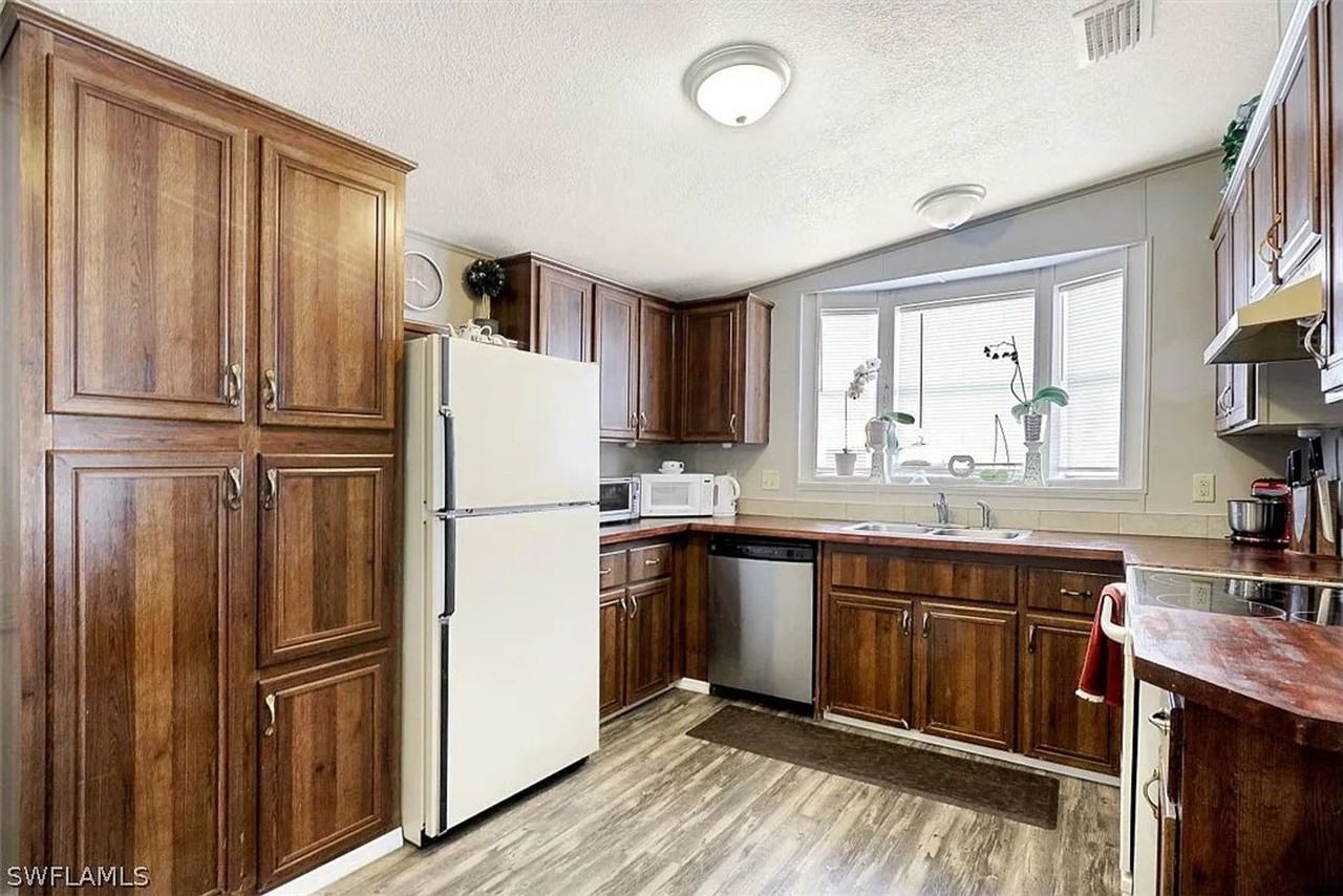 2023 Gish Ln - Photo 6 of 20