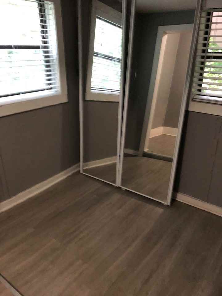 322 Nw 8th St - Photo 4 of 7