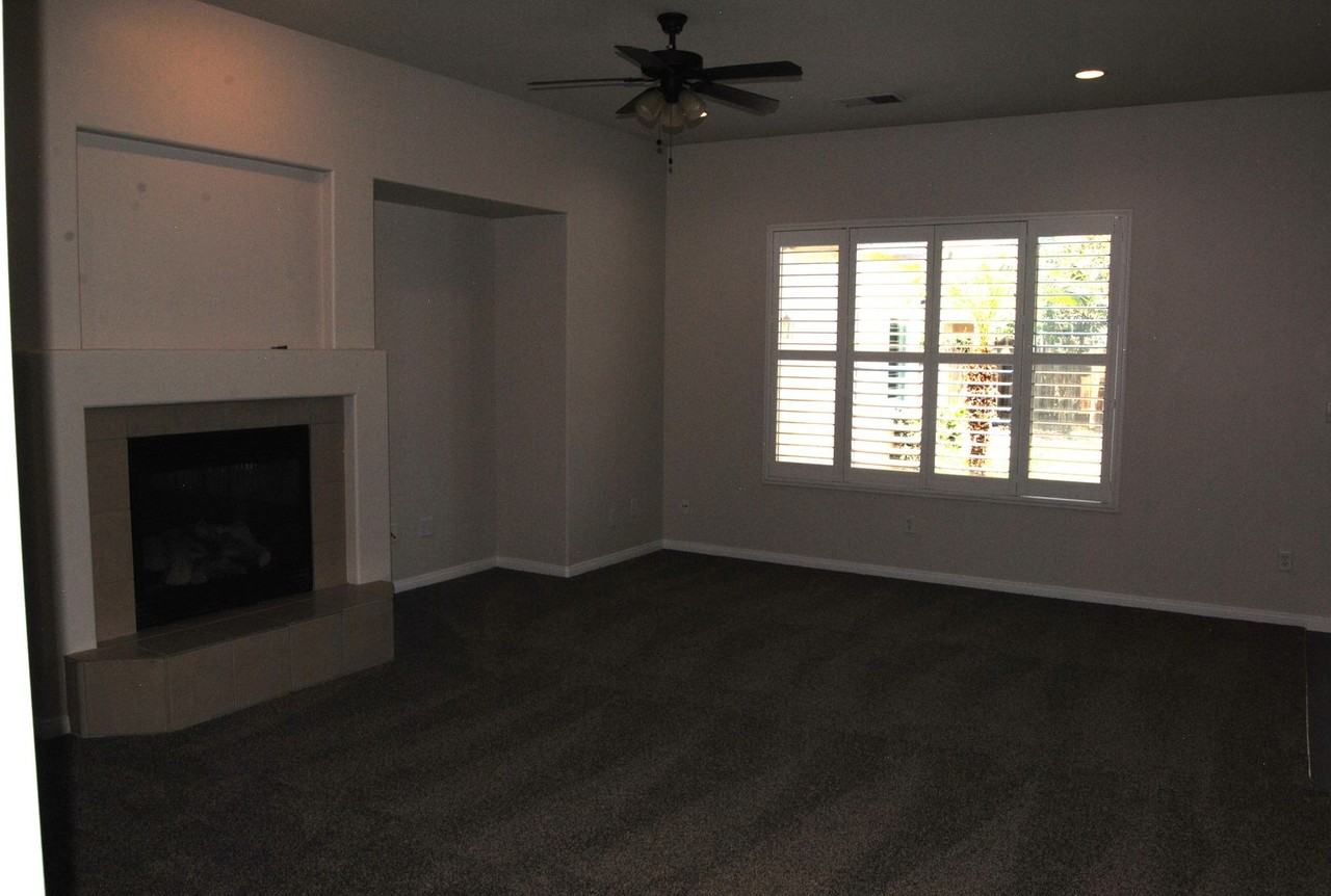 11130 Dawson Falls Ave - Photo 5 of 31