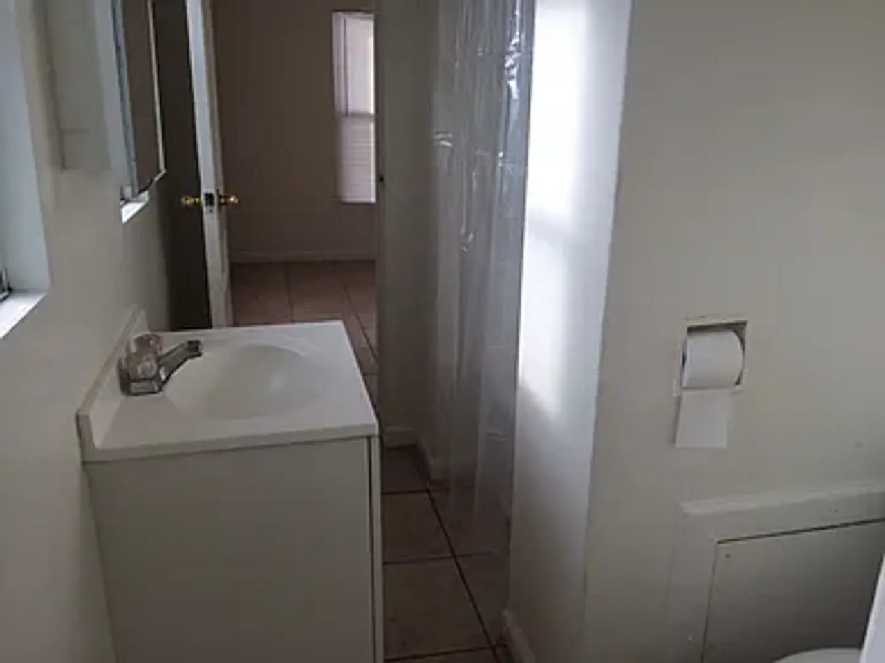 1413 Beale Ave - Photo 4 of 5
