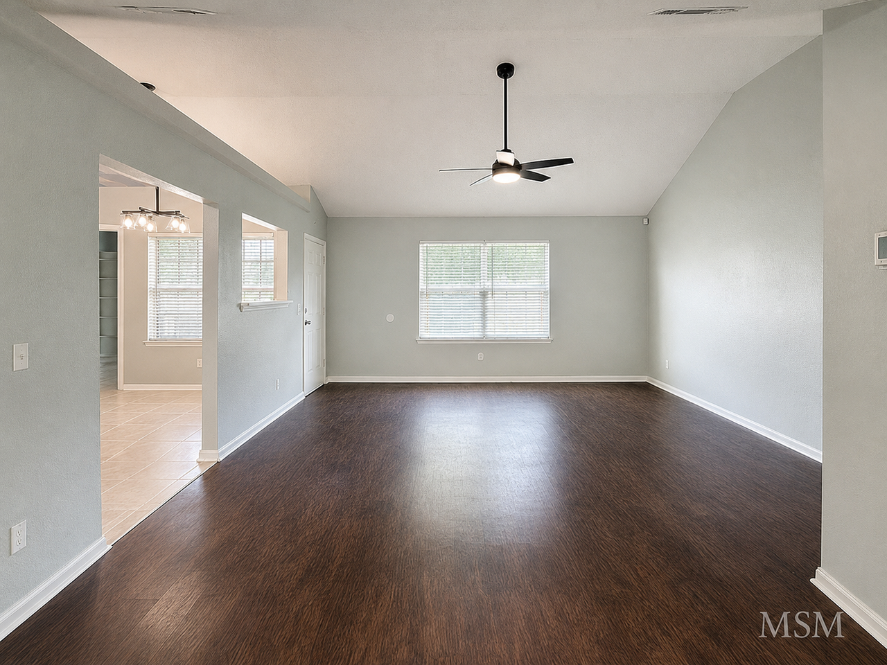 19 Parish Way - Photo 3 of 11