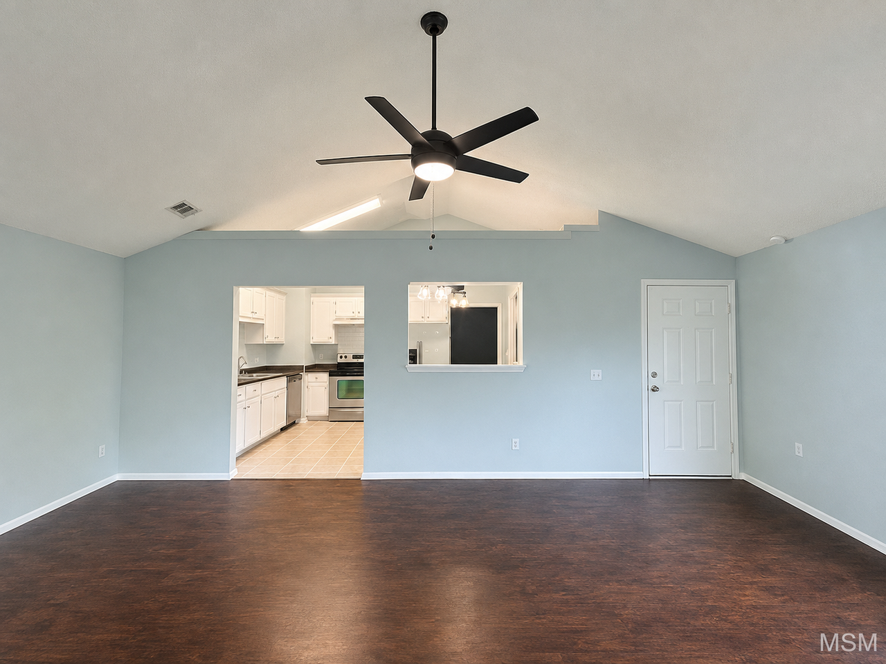 19 Parish Way - Photo 4 of 11