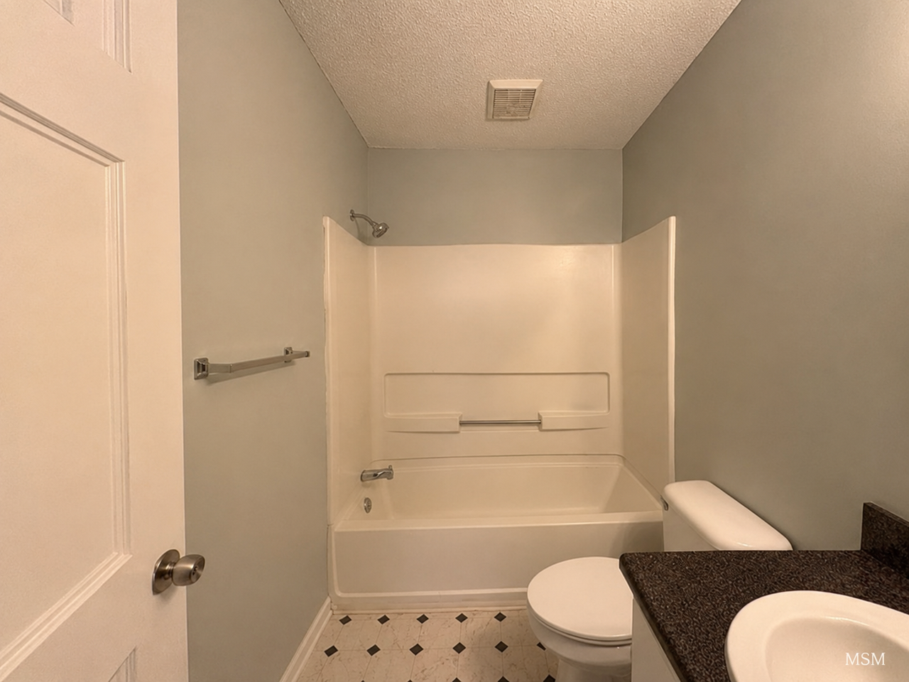19 Parish Way - Photo 7 of 11